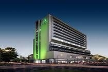 HOLIDAY INN0