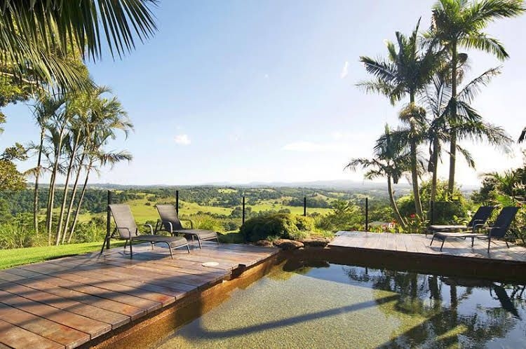Suzanne s Hideaway0