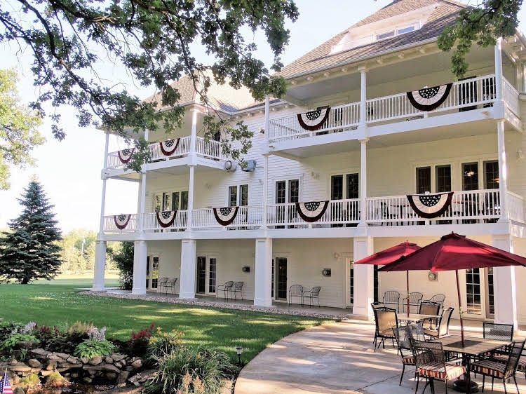 The Oakwood Inn0