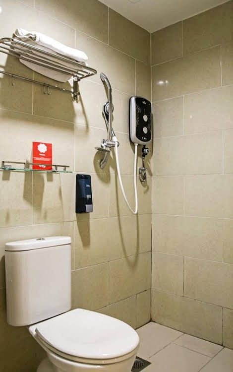 OYO Rooms Setia Walk0