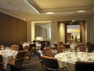 Crowne Plaza London the City4