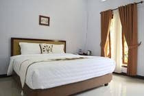 Malang Hill Gallery and Homestay0