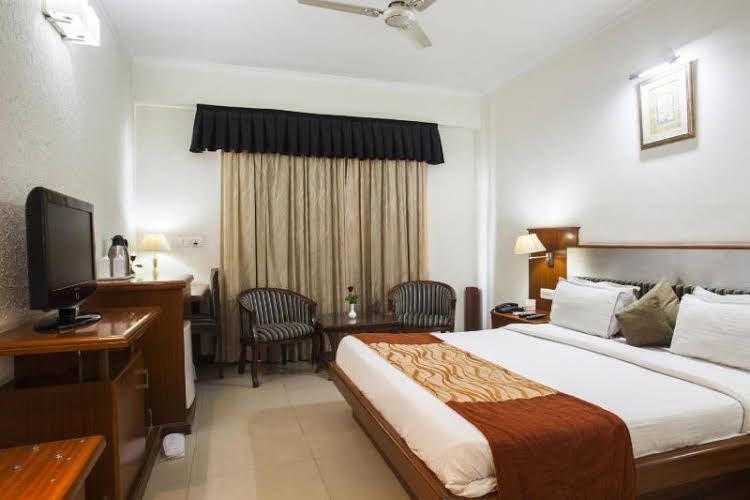 Hotel Royal Empire0
