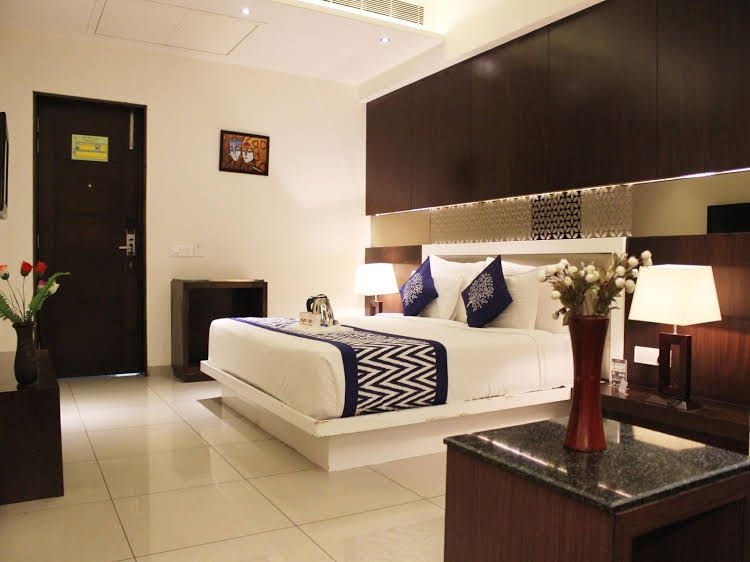 oyo premium TDI mall fatehabad road0