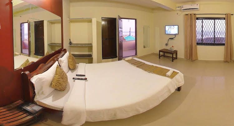 Baga Yotel1