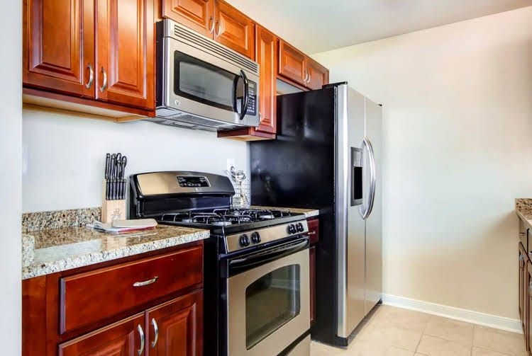 Global Luxury Suites at Villa Street0