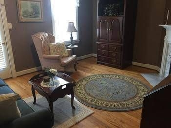 MiddleRidge Bed and Breakfast0