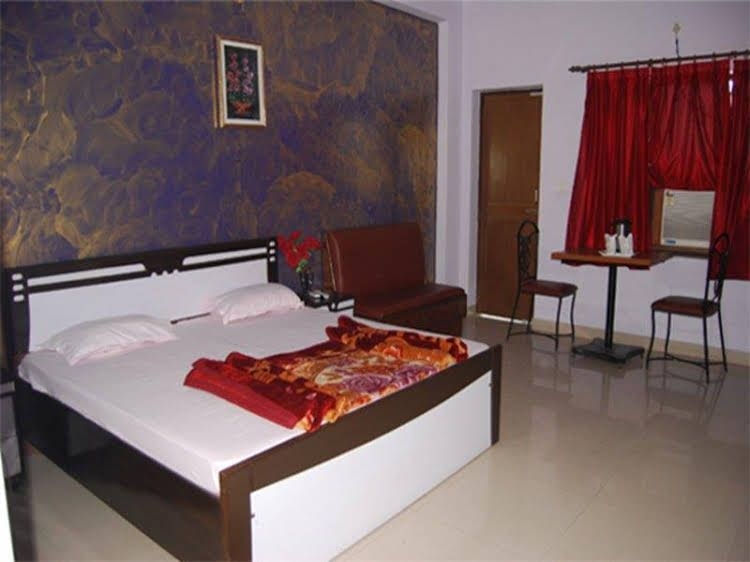 Doon Star in Dehradun0