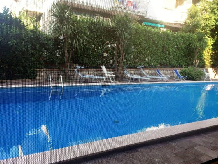 The Pool House Suite0