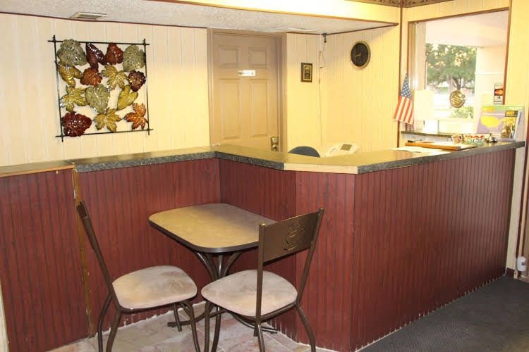 Regency Inn and Suites1