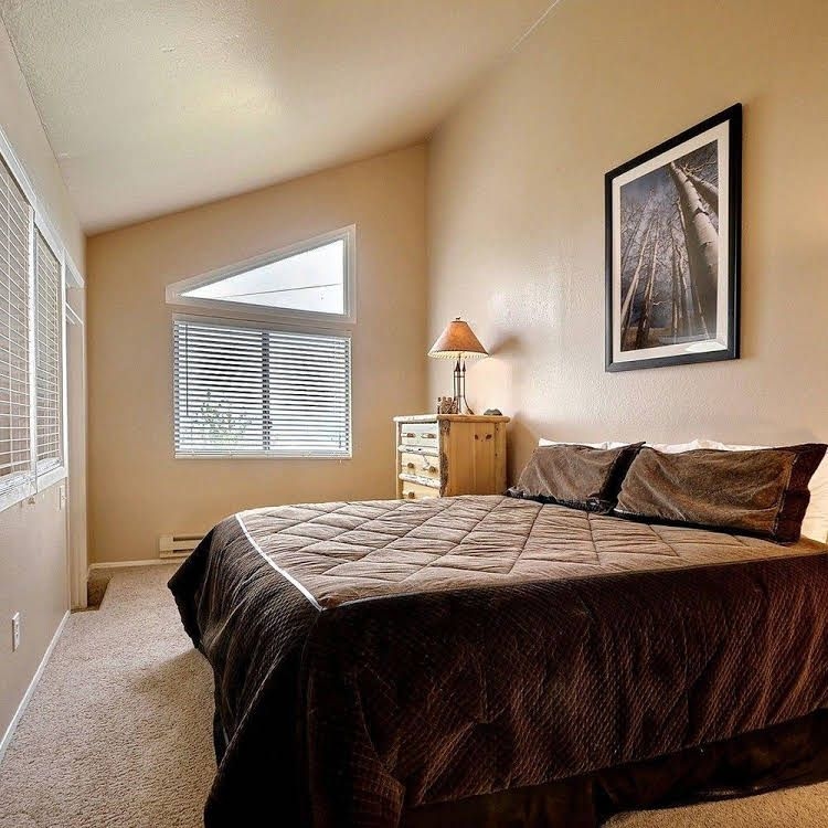 Abode at Red Pine0