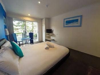 Manly Oceanside Accomodation0