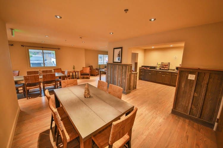 Trailhead Inn0