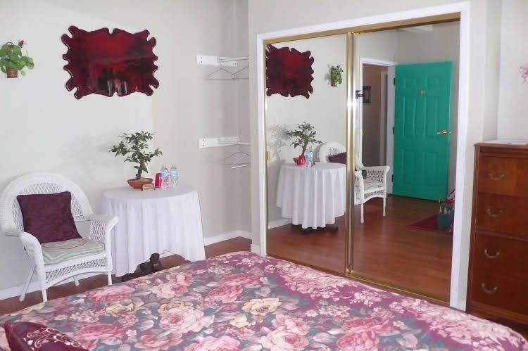 Niagaras Emerald Falls Bed and Breakfast0