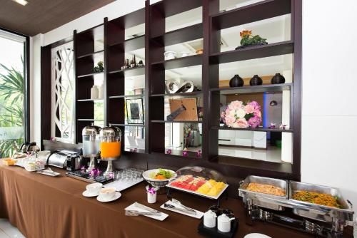 เดอะ ไนซ์โฮเทล (The Nice Hotel)3