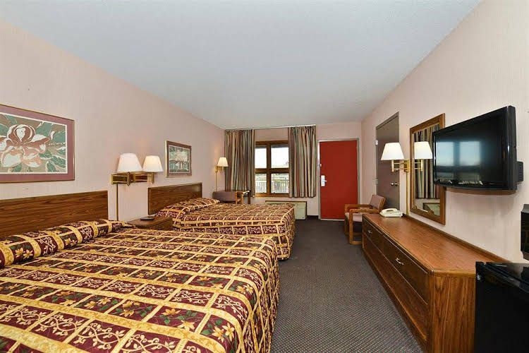 Rodeway Inn0