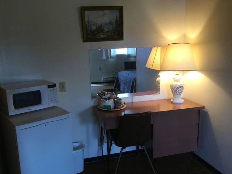 Cedars Motel0