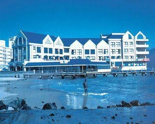 Strand Pavilion0