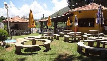 Camping e Pousada Paiol0