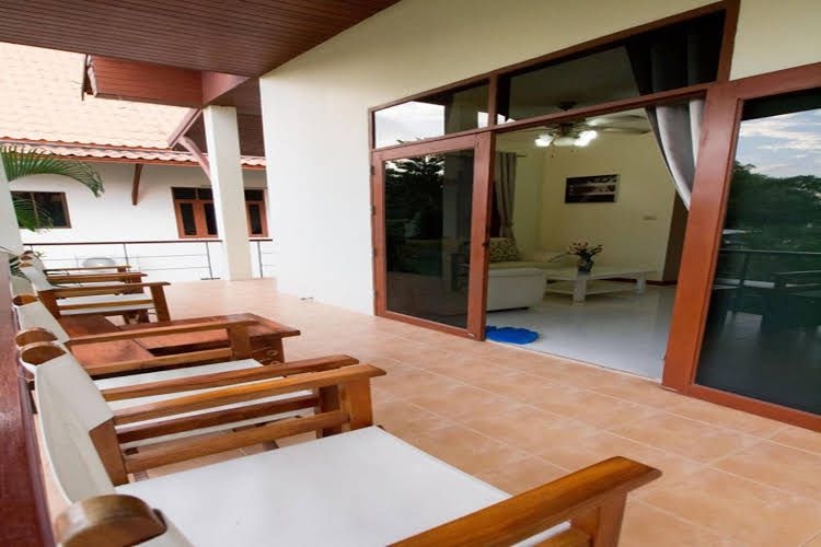 Aisawan Villas0