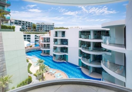 Lets Phuket Twin Sands Resort & Spa1