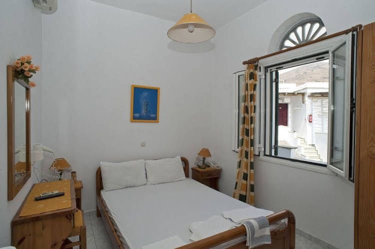 Sirines Studios1