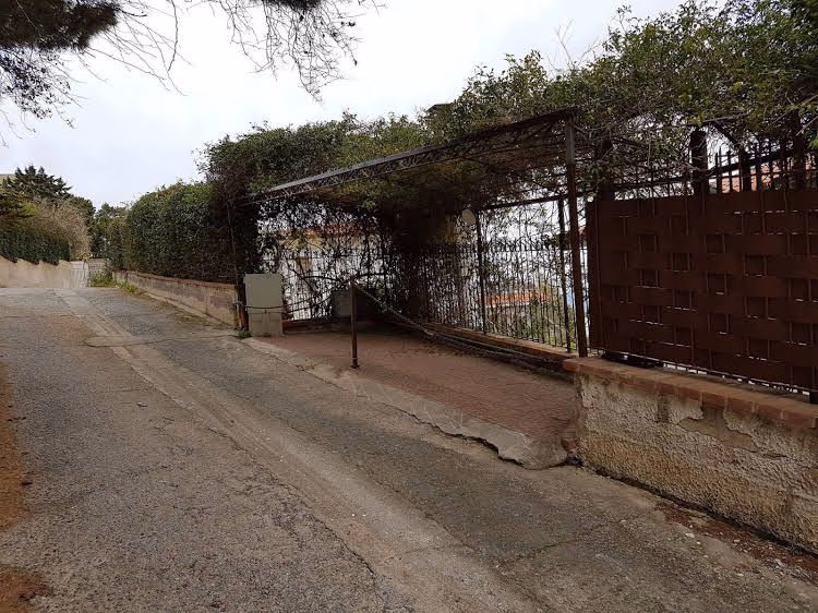 Villa del Golfo0