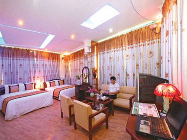 APT EZ Holidays0