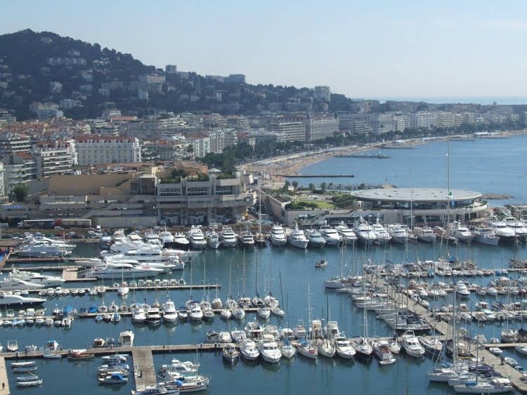 Sissi a la Croisette0