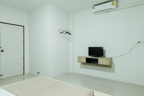 ชีพเปอร์ รูม (Cheaper Room)1