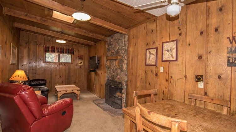 Canyon Cabins0
