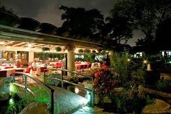 Hosteria Las Quintas0
