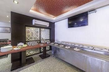 Treebo Raya Inn0