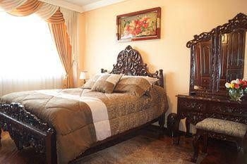 Kinde House0