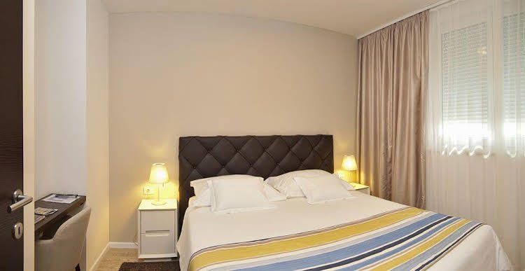 BB Residence0