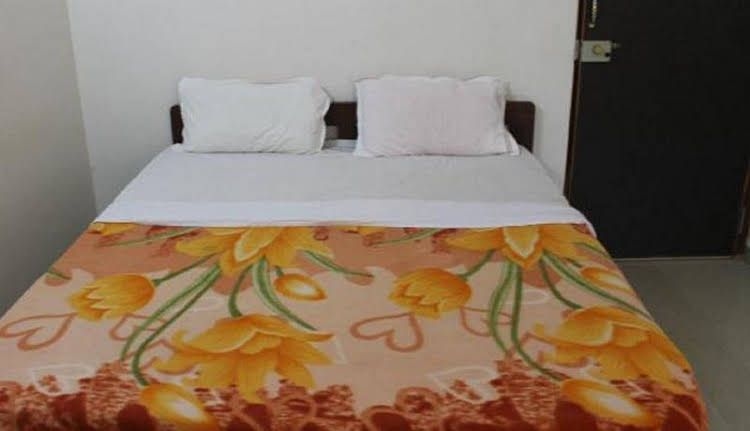 El Paso Resort0