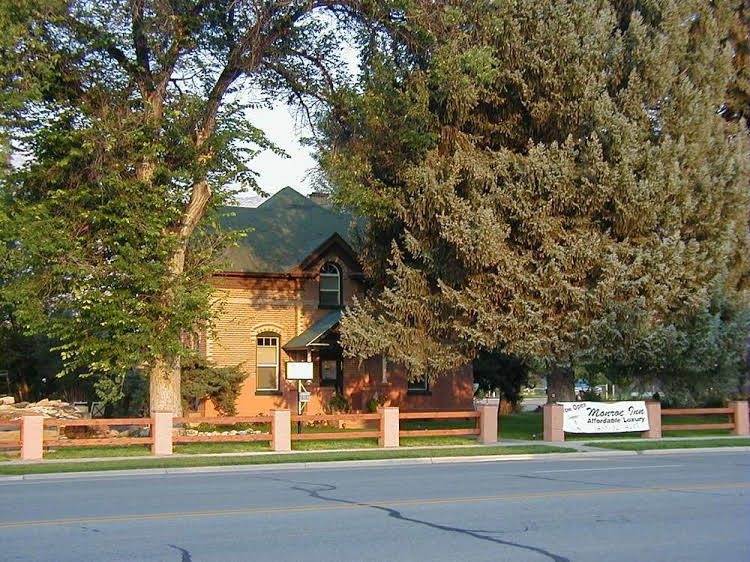 Monroe Inn3