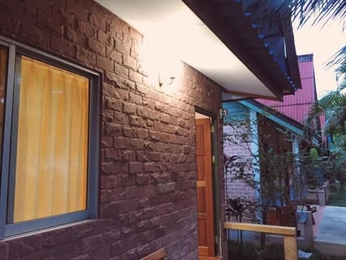 โคโคนัท บังกะโล (Coconut Bungalow)1