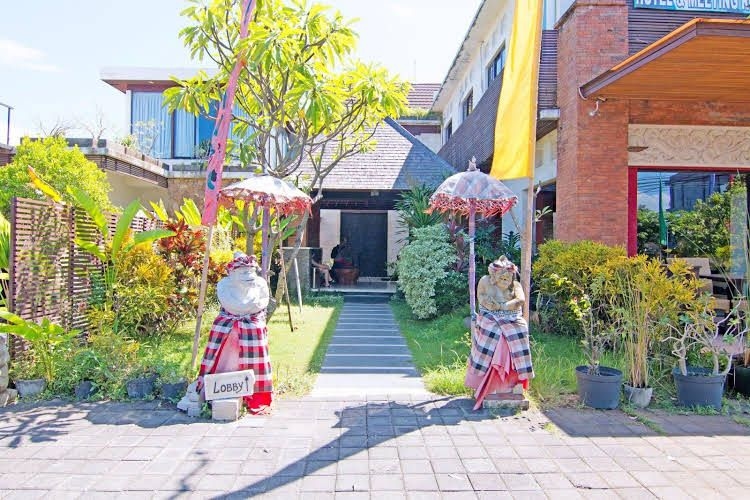 ZEN Rooms Bypass Sanur0