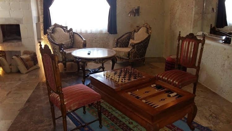 Oread Cave Suites0