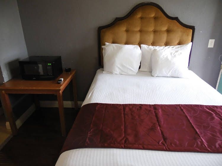 EC Motel0