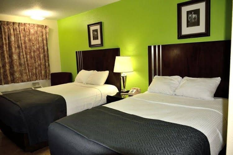 Econo Lodge Okeechobee0