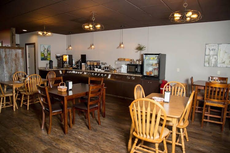Lark Inn0