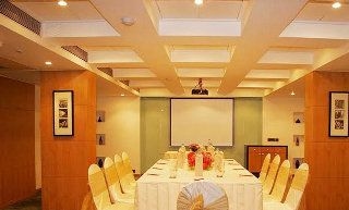 โรงแรมเดอะรีเกลบายทันกา (The Regale Hotel by Tunga)3