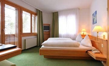 Restaurant Bernerhof Kandersteg0