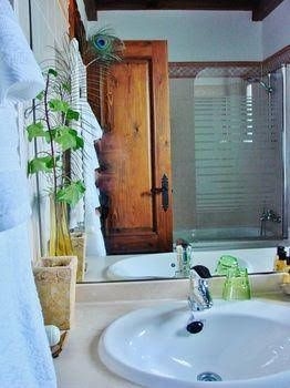 La Perla Blanca Adults Only0