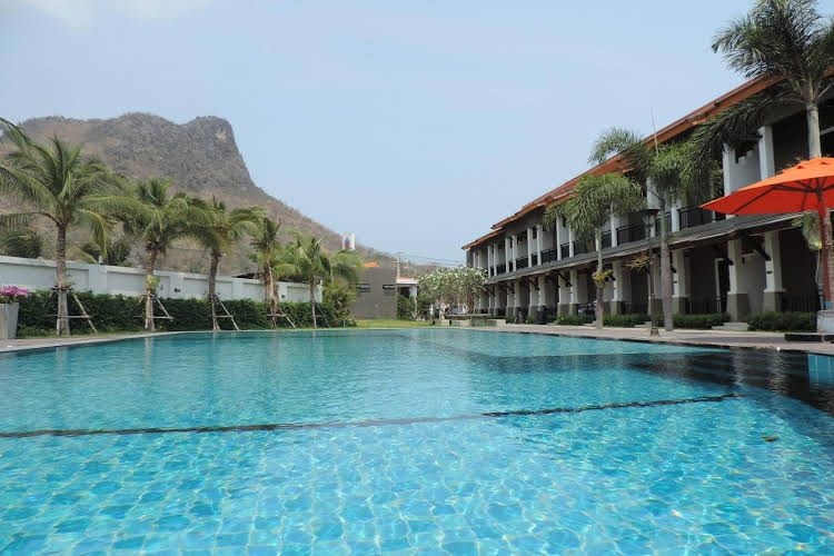 PPrivate Resort0