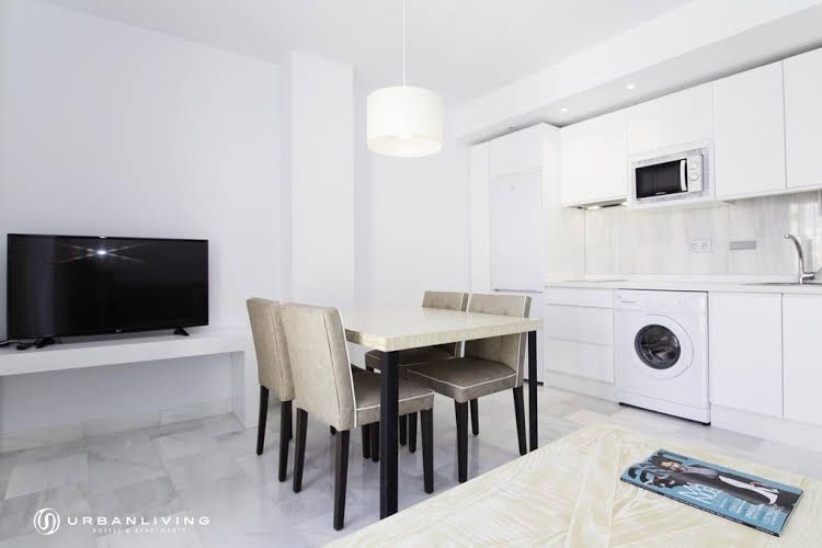 Urbanliving Gran Capitan0