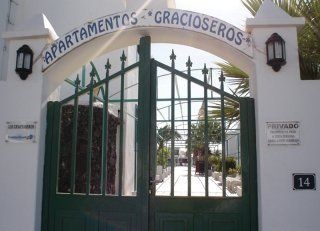 Los Gracioseros0