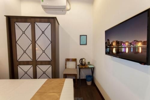 Luxury Backpackers2